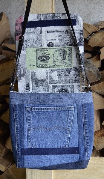 Jeans-Messengerbag Money